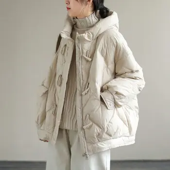 Ir 2021. Ziemas Jauno korejiešu Stilā, Stand-up Apkakle Silts Parka Mētelis Sieviešu Modes Kapuci Īss Zaudēt Dāmas Mēteļi un Jakas KL012