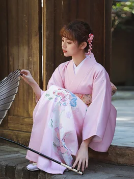 Japānas Stila Sieviešu Tradicionālo Kimono Rozā Krāsas Ziedu Izdrukas Yukata Cosplay Apģērbu Skatuves Tērpu Fotogrāfijas Kleita