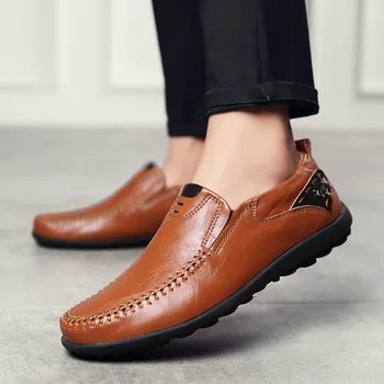 Ir 2021. vīriešu kurpes rudens elpojošs slinks kurpes modes ikdienas apavi liellopu divlīmeņu ādas kurpes Nodilumu deodorization